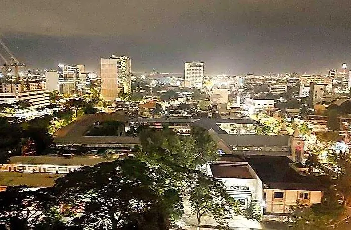 Cityscape Grand Tower Condo, Unit 4*